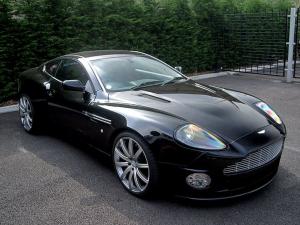 Aston Martin V12 Vanquish by Project Kahn 2006 года 